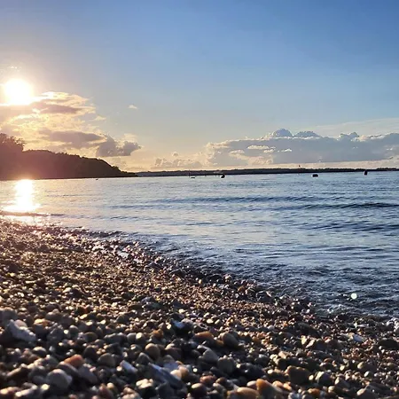 5 Person In Roslev-by Traum * Roslev